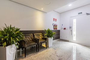 Image 17 - 284320