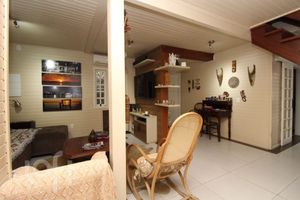 Image 6 - 284367