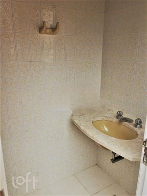 Image 30 - 284385