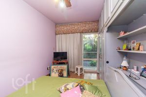 Image 17 - 284399