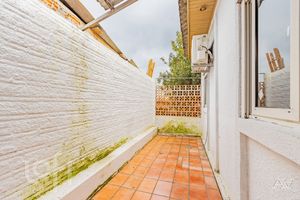 Image 11 - 284483