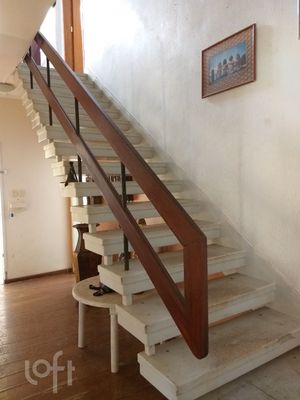 Image 19 - 284797