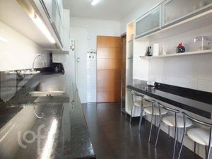 Image 9 - 284824