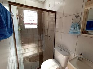 Image 9 - 284825