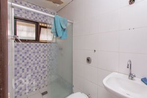 Image 13 - 284853