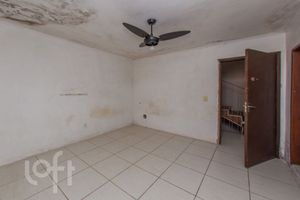 Image 22 - 284853
