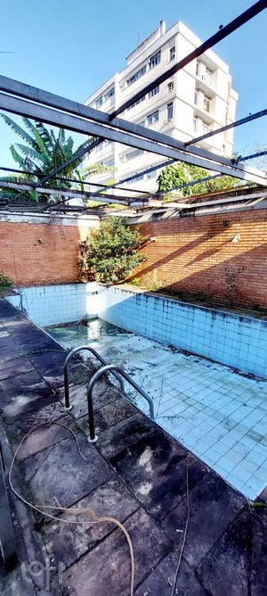 Image 6 - 284877