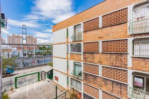 Image 15 - 285215