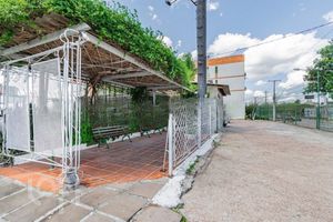 Image 23 - 285215