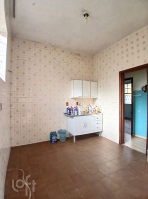 Image 33 - 285221