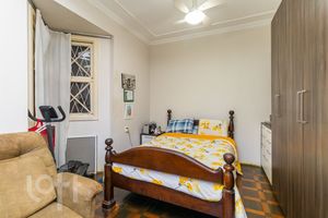 Image 12 - 285316