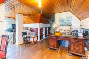 Image 25 - 285316