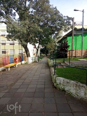 Image 21 - 285382