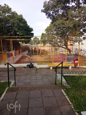 Image 19 - 285382