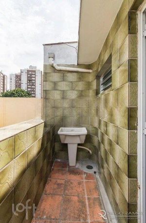 Image 8 - 285446