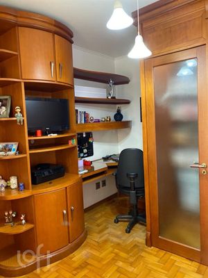 Image 15 - 285498