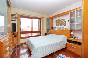Image 18 - 285567