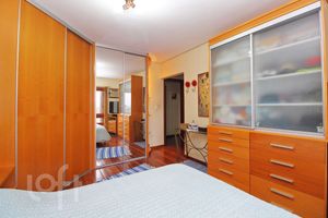 Image 19 - 285567