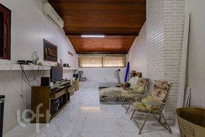 Image 9 - 285585