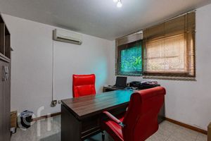 Image 15 - 285585