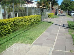 Image 19 - 285812