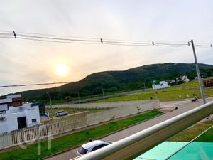 Image 24 - 285849