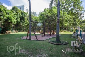 Image 25 - 285882