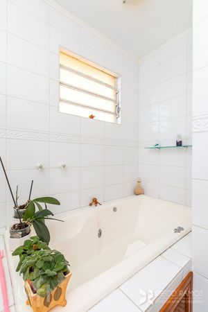 Image 19 - 286072