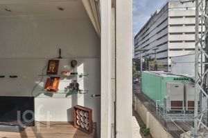 Image 4 - 286353