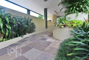 Image 18 - 286676