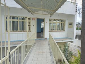 Image 30 - 287135