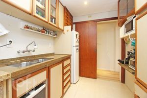 Image 15 - 287211