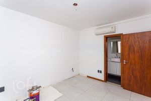 Image 17 - 287296