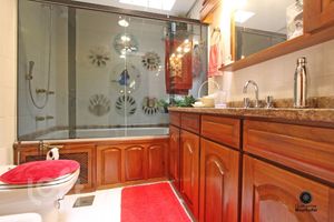 Image 18 - 287431
