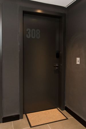 Image 30 - 287889