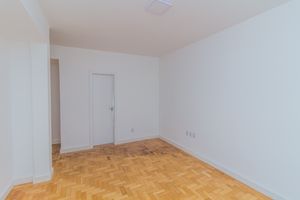 Image 11 - 288182