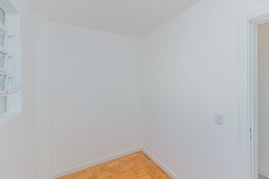 Image 29 - 288182