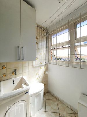 Image 13 - 288305