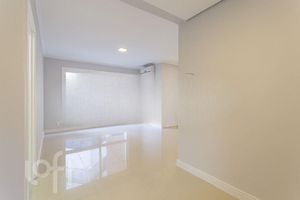 Image 15 - 288622