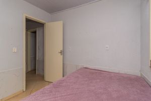 Image 19 - 289011