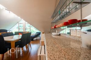 Image 15 - 289042