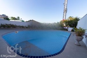 Image 24 - 289355
