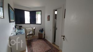 Image 19 - 289375