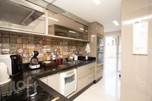Image 11 - 289384