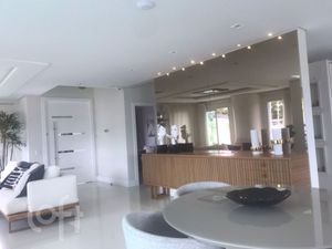 Image 4 - 289760