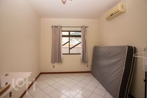 Image 19 - 289903