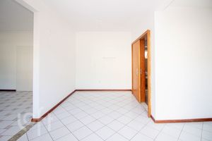 Image 11 - 289903