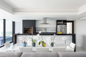 Image 19 - 289957