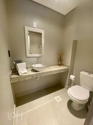 Image 19 - 289978