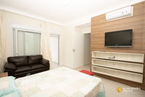 Image 19 - 289979